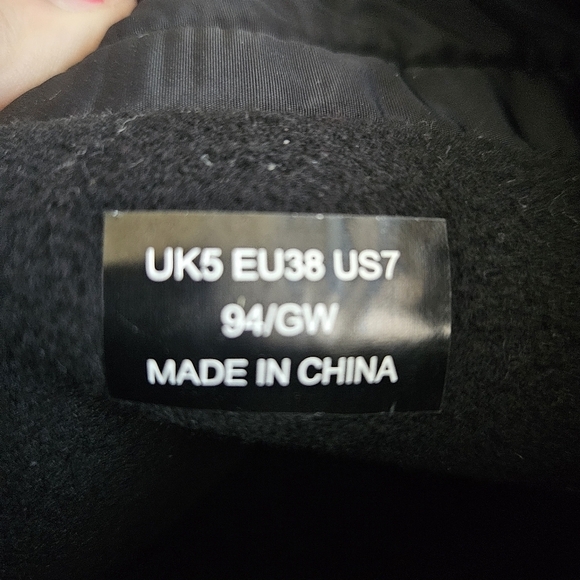 Hunter Wanderer Womens Black Waterproof Tall Sherpa Snow Gorpcore Boots SZ 7 NWT - Picture 12 of 12